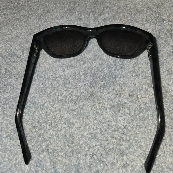 Maui Jim Hanapaa Stylish Black Sunglasses. Maui Jim Hanapaa GS538-03J Sunglasses - Blue Black Tortoise  main image 2